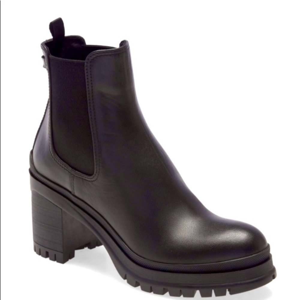 Prada leather boots NWT